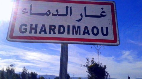 Un flot de sang… Une jeune fille met fin à ses jours par pendaison