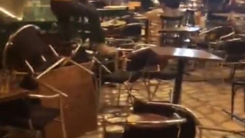 Tensions nocturnes à Mahdia : Bagarre au Café emblématique Gamra en plein Ramadan – Tunisie