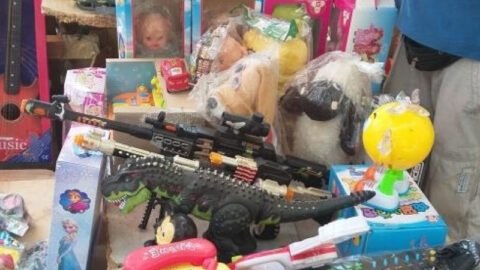 En préparation de l’Aïd al-Fitr, les ministères de la Santé et du Commerce appellent les gens à ne pas acheter de jouets dangereux