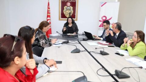 La création de deux nouveaux centres d’orientation et d’orientation familiale dans les Etats de Tunisie et de Ben Arous fait l’objet d’une séance de travail
