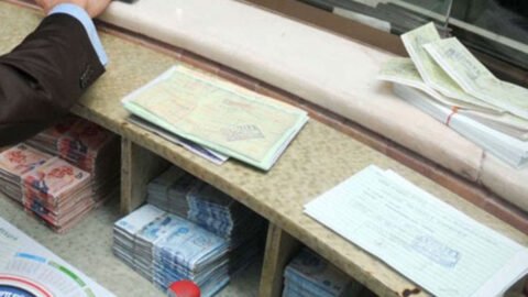 Le deuxième jour de l’Aïd, les banques ouvrent leurs fenêtres et 50 bureaux de poste proposent un quota de travail