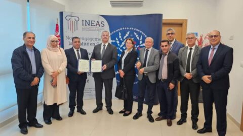 Délivrer des certificats d’accréditation dans le domaine de la santé à un certain nombre d’établissements de santé publics et privés