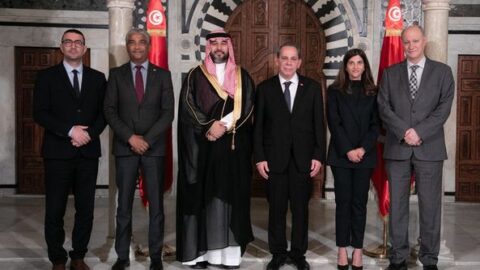 La coopération bilatérale tuniso-saoudienne au centre de l’entretien du Premier ministre avec le président de la Fédération internationale des sports électroniques