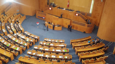 Youssef Al-Barqawi et Zakia Al-Maroufi ont été élus vice-présidents du Conseil des régions et des régions