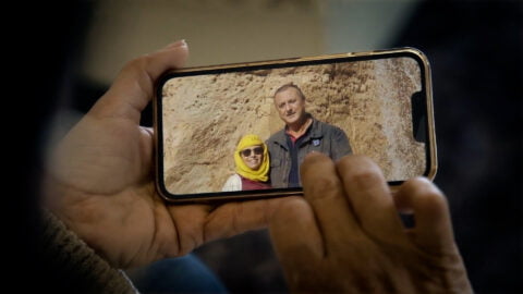 L’épouse du détenu tunisien, Chebbi, a déclaré à Al Jazeera Net : Mon mari est accusé de terrorisme sans preuve et sa santé se détériore.