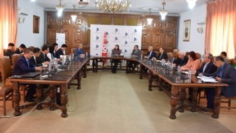 Les travaux de préparation du stade olympique d’El Menzeh sont au centre de la rencontre du ministre de l’Equipement avec une délégation chinoise