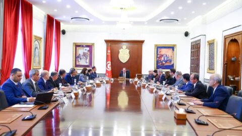 En vue du retour des Tunisiens à l’étranger…une séance de travail ministérielle approuve plusieurs mesures