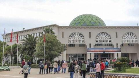 Journées culturelles internationales à la Foire internationale du livre de Tunis : un espace pour construire des ponts de communication culturelle et humanitaire entre la Tunisie et de nombreux pays du monde.