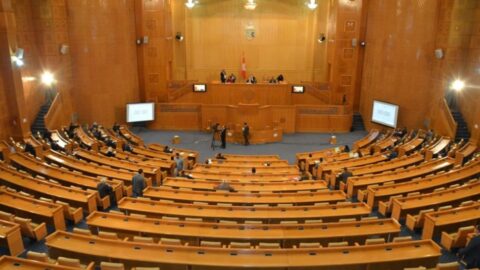 Fête internationale du travail : le Conseil national des régions et des régions confirme son engagement envers ses tâches constitutionnelles visant à réaliser la justice entre les groupes