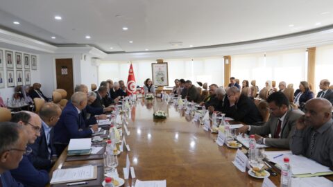 Le ministre chargé de la gestion du ministère des Transports appelle à une bonne préparation de la saison estivale et au retour des Tunisiens à l’étranger