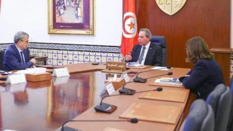 Le Premier ministre supervise une séance de travail sur le rôle de la Banque centrale