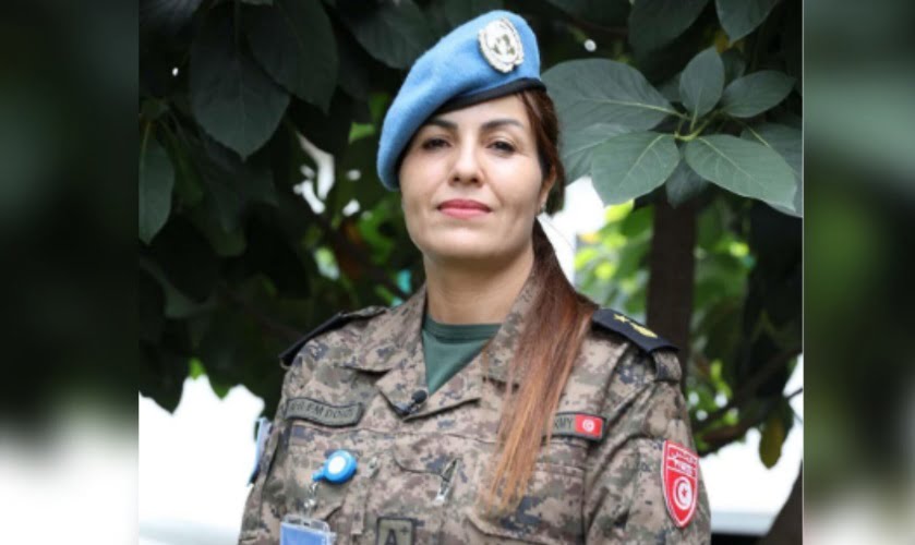 Lors d'une cérémonie à New York. Le major tunisien Ahlam Douzi a été couronné du Prix International du Leadership pour l'année 2024