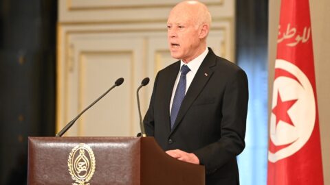 Le président tunisien fixe au 6 octobre la date des élections présidentielles
