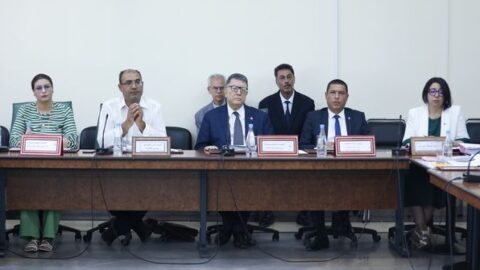 Le Président du Parlement supervise la réunion de la Commission de législation générale