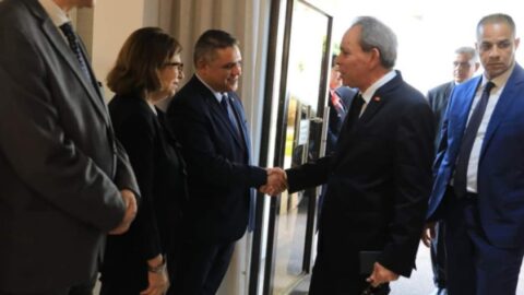 Après avoir participé au Forum Transméditerranéen sur les Migrations, le Premier ministre rentre en Tunisie