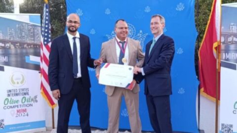 Les lauréats tunisiens du Concours international américain d’huile d’olive extra vierge reçoivent leurs prix