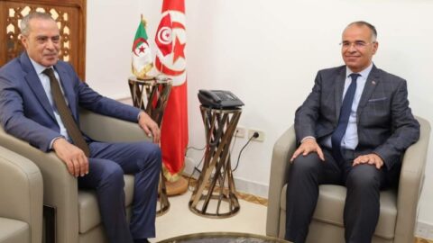 La coopération bilatérale dans le domaine social est au centre de la rencontre du ministre des Affaires sociales avec l’ambassadeur d’Algérie en Tunisie