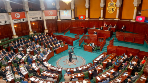 Le Parlement… a approuvé un contrat de financement entre la Tunisie et la Banque européenne d’investissement