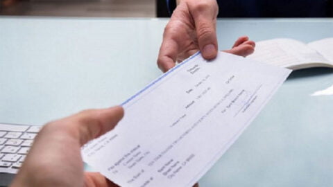 Crimes de chèques sans provision en Tunisie : plus de 114 000 dossiers et 36 620 dossiers pour l’année 2022/2023