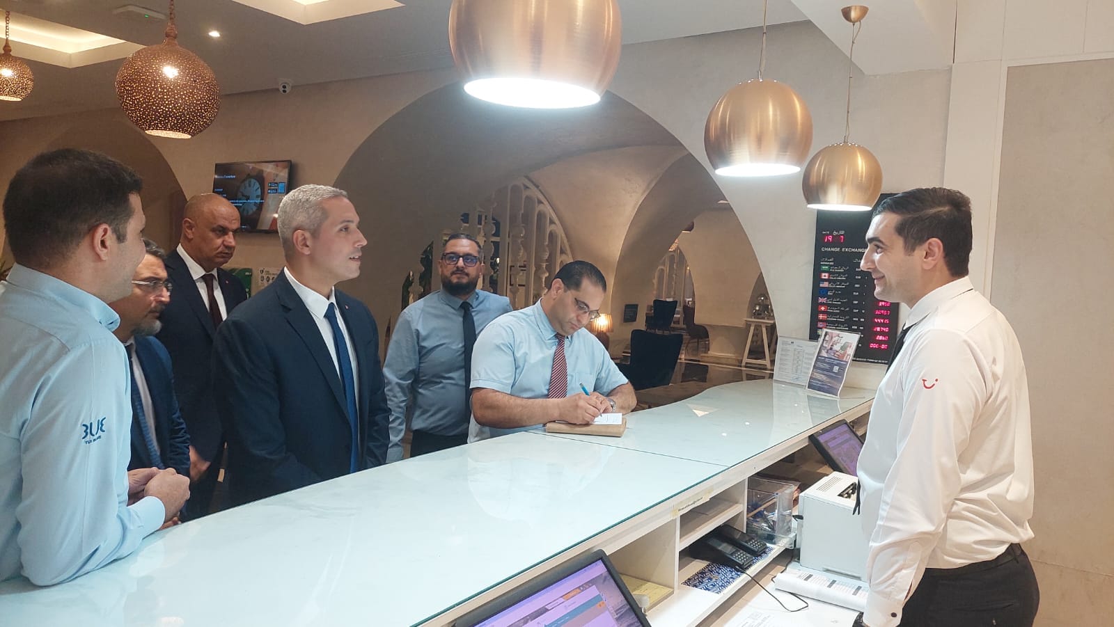 Lors d'une visite d'inspection inopinée, le Ministre du Tourisme souligne la nécessité de fournir les meilleurs services aux clients des unités hôtelières
