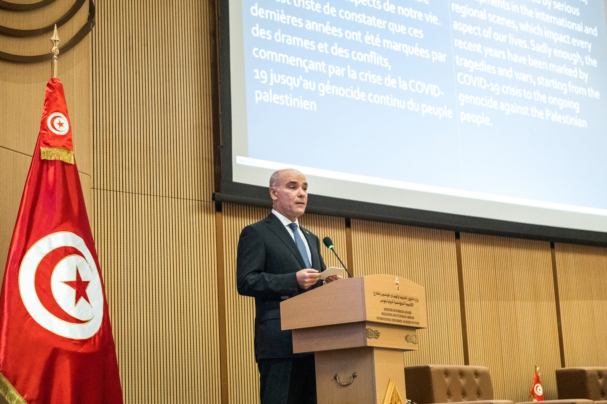 Le ministre des Affaires étrangères lors d'un colloque des chefs de missions diplomatiques et consulaires: La Tunisie est attachée au principe de souveraineté nationale et de respect