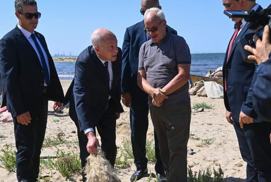 Après avoir examiné la situation environnementale catastrophique, le Président de la République appelle à une campagne de nettoyage urgente au Hammam Nof