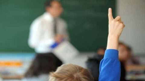 La tranche d’âge de 40 à 49 ans représente la plupart des affectations de la liste initiale de mille professeurs contractuels et adjoints.