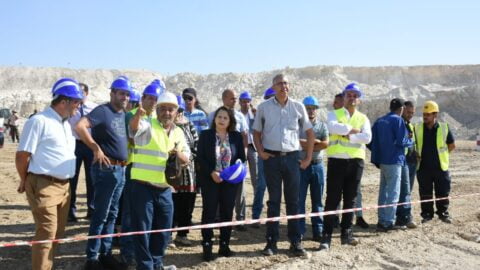 Lors de sa visite dans plusieurs installations de la Société des Phosphates de Gafsa/Ministre de l’Industrie : Le gouvernement et toutes les structures étatiques se consacrent à trouver des solutions pour surmonter les problèmes que traverse l’entreprise.