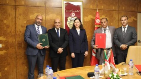 Signature d’un accord-cadre dans le domaine des transports entre la Tunisie et l’Algérie