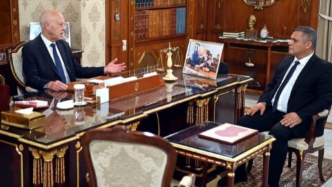 Lors de sa rencontre avec le Ministre de l’Intérieur/Président de la République : Certains cercles cachés dans les bras de lobbies liés à des partis extérieurs ne mènent pas une campagne électorale, mais plutôt une campagne effrénée contre l’Etat tunisien.