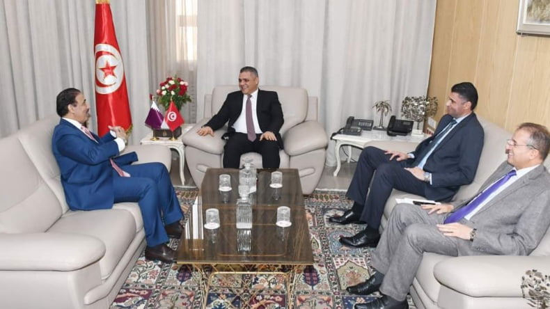   Le soutien aux relations bilatérales est au centre de l’entretien du ministre de l’Intérieur avec l’ambassadeur du Qatar en Tunisie. 