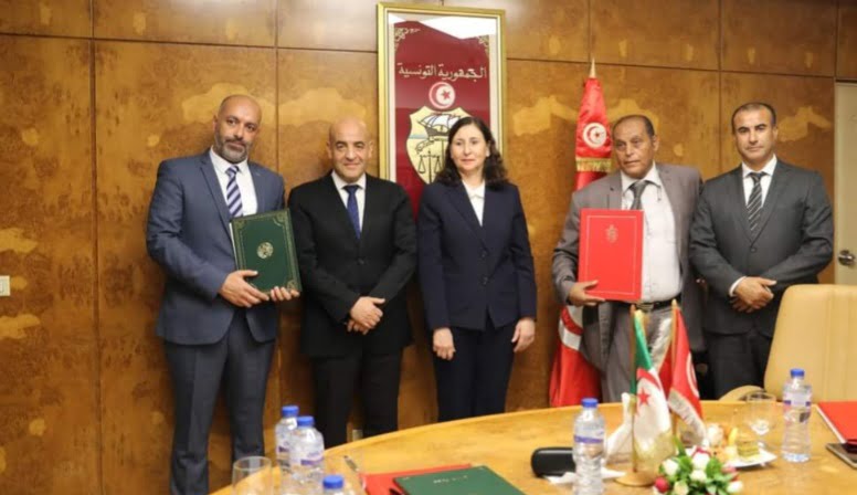 Signature d'un accord-cadre dans le domaine des transports entre la Tunisie et l'Algérie 