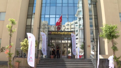 Annonce de la liste définitive des candidats aux élections présidentielles en Tunisie