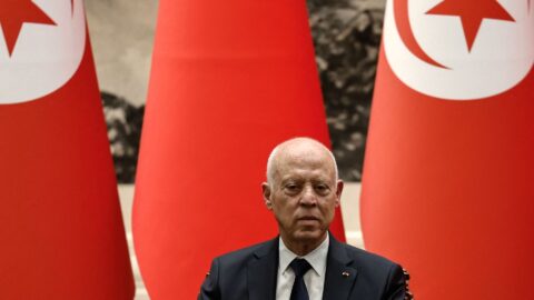 A cause du « super président »… La Tunisie empêche la diffusion de « Jeune Afrique »