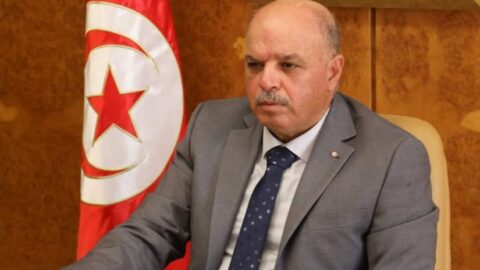 Le ministre des Transports appelle à trouver des solutions pour éviter les perturbations résultant du retard dans le traitement du dossier de contrat pour les crises d’exploitation des ports maritimes commerciaux