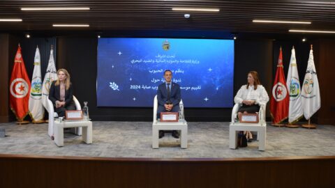 Parmi eux, le développement du transport des céréales par camion et par chemin de fer… des recommandations pour développer le secteur de la collecte des céréales