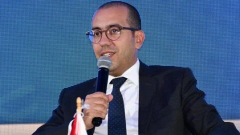 Le secrétaire d’État chargé de la transition énergétique souligne la nécessité d’accélérer les programmes d’implantation des énergies renouvelables