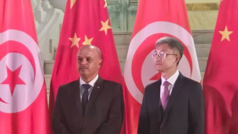 Le ministre des Transports participe au défilé célébrant la Fête nationale de la République de Chine