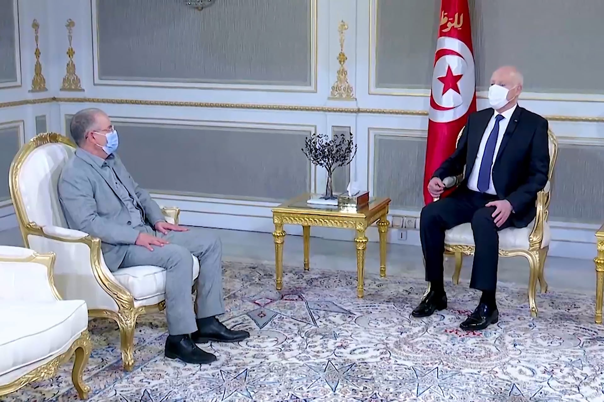 Rencontre du secrétaire général de l'Union tunisienne du travail, Noureddine Taboubi, avec le président tunisien Kais Saied