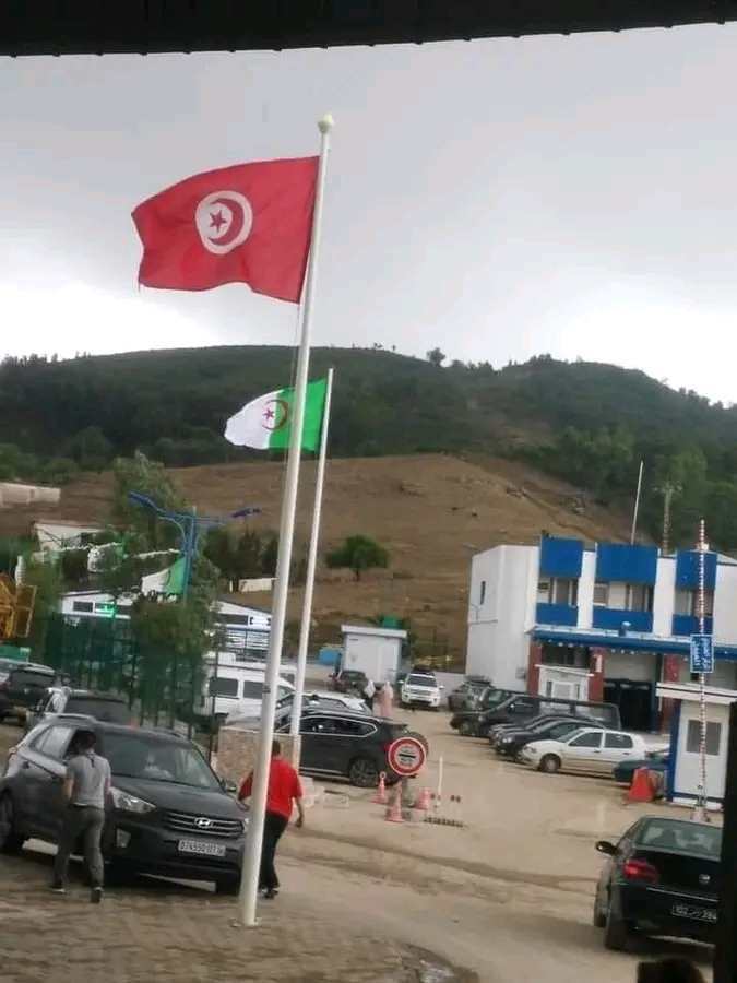 Arrêt du trafic de transit aux postes frontières entre la Tunisie et l'Algérie