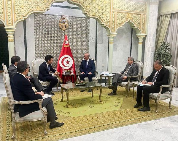 Le ministre des Affaires étrangères reçoit une copie des lettres de créance du nouvel ambassadeur de l'Union européenne en Tunisie