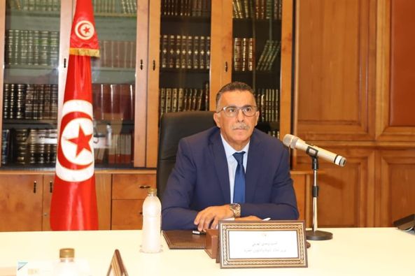 Le ministre des Domaines souligne la responsabilité partagée dans le maintien du prestige de l'État