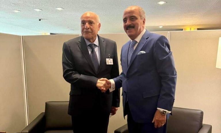 Entretien à New York entre le ministre des Affaires étrangères et son homologue algérien