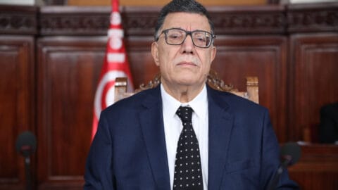 Ces blocs parlementaires sont concernés par… les démissions, les adhésions et les changements de plans