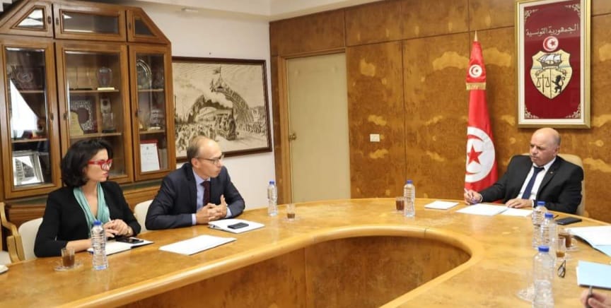 Le ministre des Transports rencontre une délégation représentant la Banque européenne d'investissement