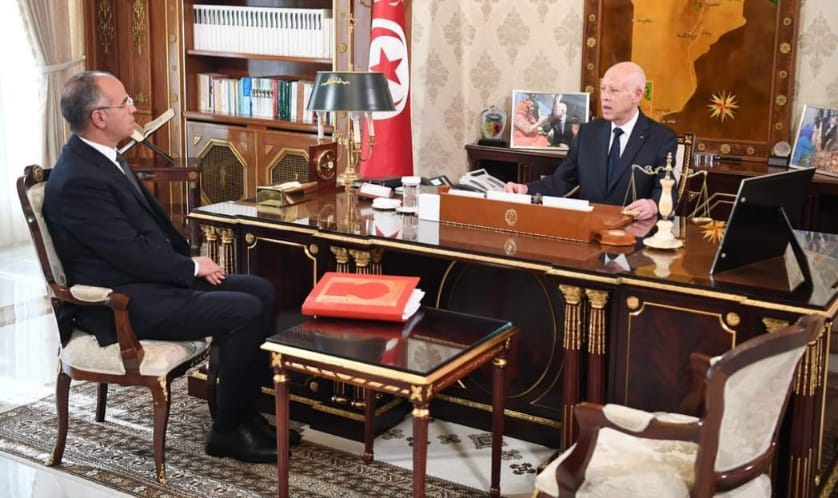 Le Président de la République : Tout responsable qui n'est pas à la hauteur du niveau de responsabilité et de maîtrise de soi n'hésitera pas à le remplacer et à lui demander des comptes