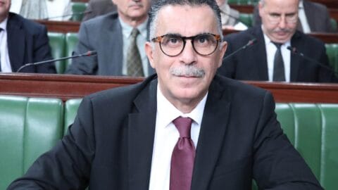 Le Ministre des Domaines de l’État annonce un projet de loi qui donne la priorité aux entreprises privées dans l’utilisation de l’immobilier agricole international