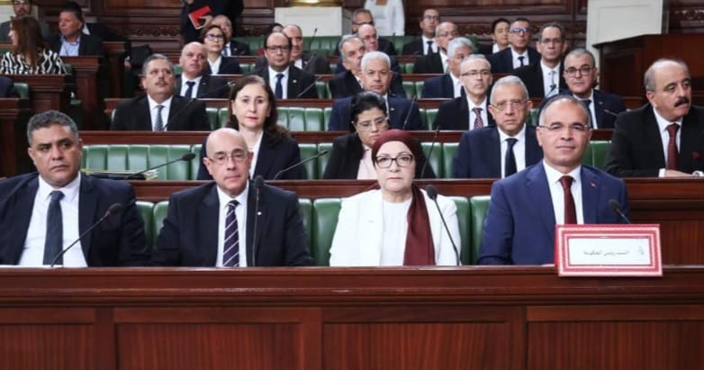 Premier ministre: La Tunisie est attachée à ses obligations financières internationales tout en préservant ses équilibres financiers