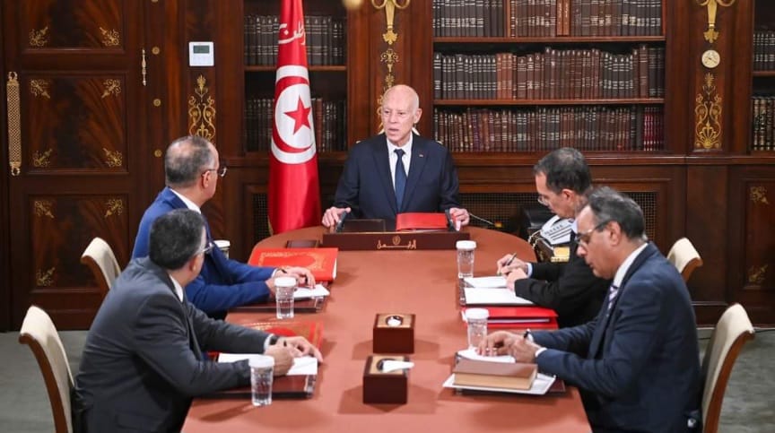 Après la visite d'Henshir Enfidha... le Président de la République donne ses instructions pour prendre des mesures urgentes pour préserver les biens de l'Etat